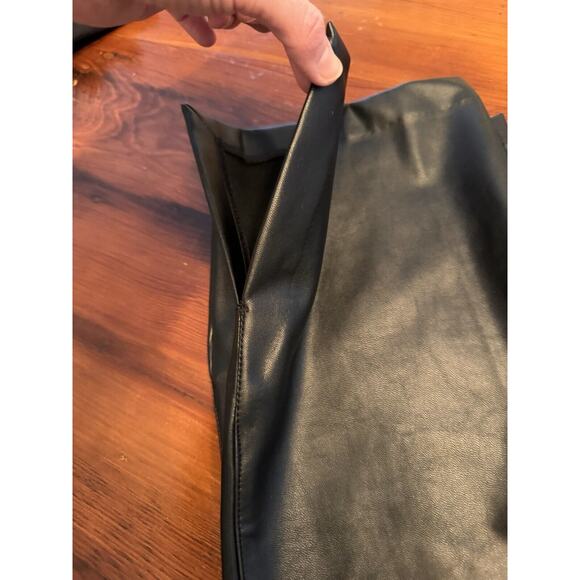 Abercrombie & Fitch Vegan Leather 90s Straight Ultra High Rise Pant Curve Love 6 - Picture 4 of 9